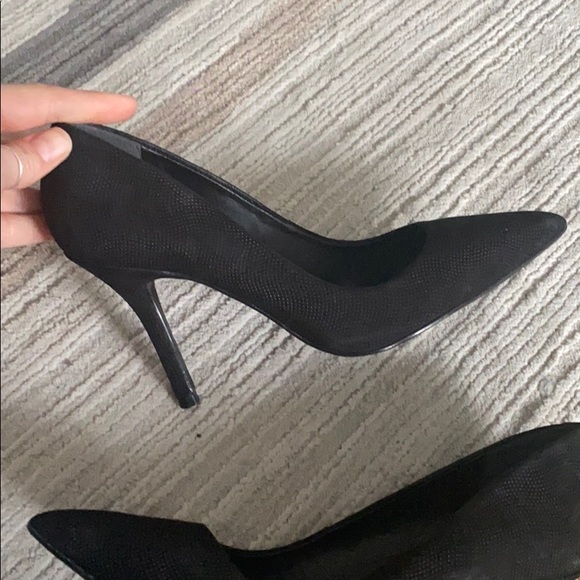 Black pumps - Picture 3 of 6